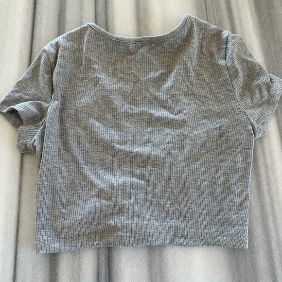 Grey Rib Button Up Short Sleeve Crop Top XS New - Picture 4 of 4
